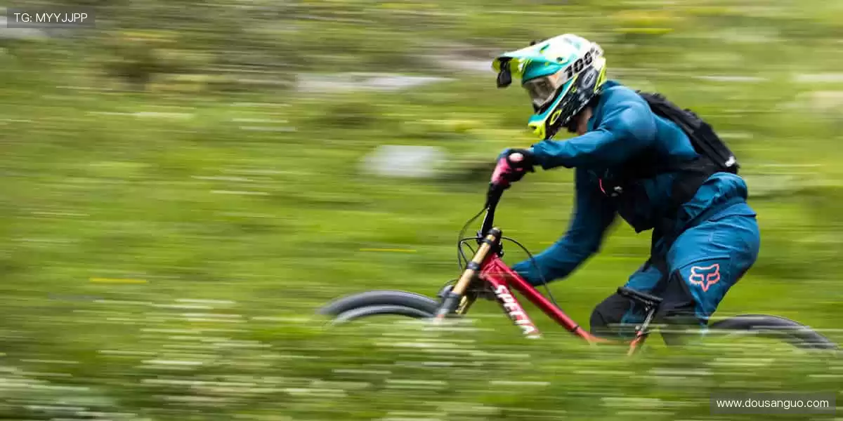 🎮游戏周边,让电竞梦想触手可及!